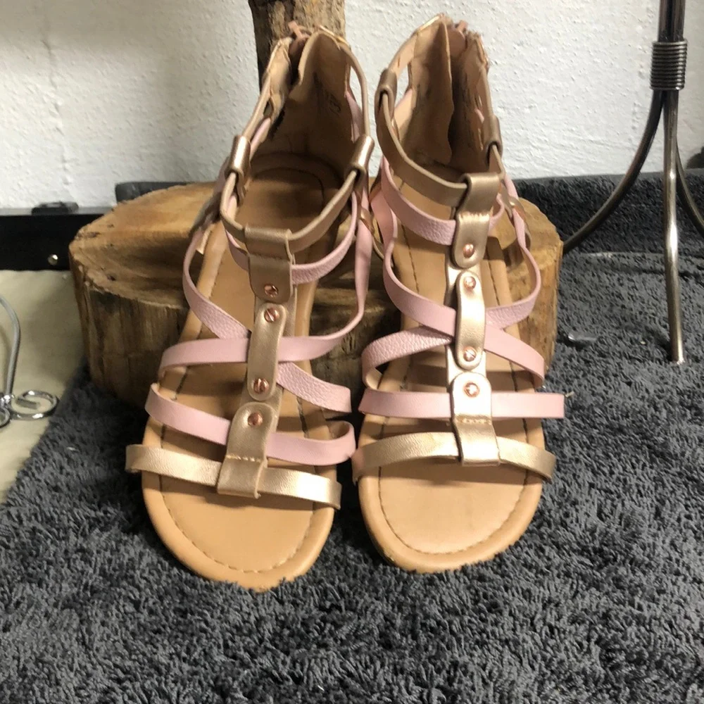 Sarah Jayne girls‎ sandals size 13